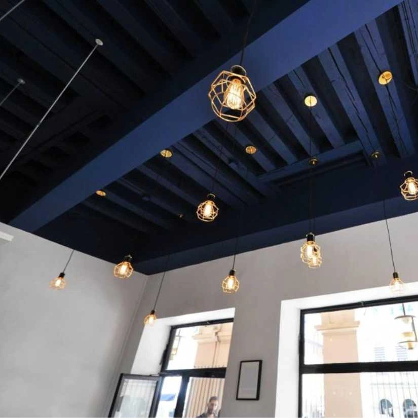 peinture de plafond sur bois